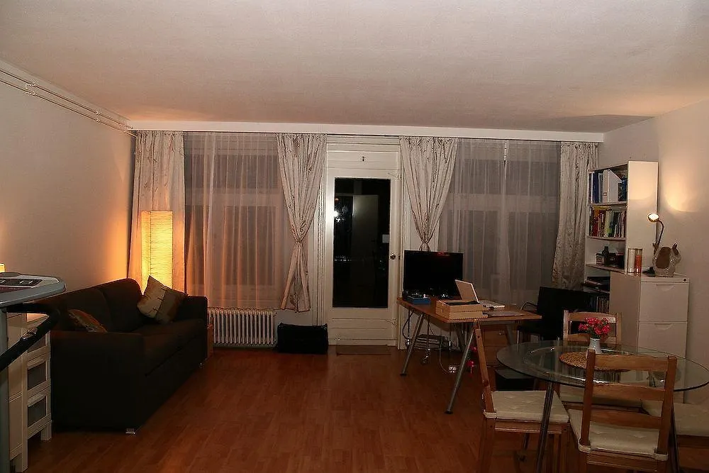 Home Run Amsterdam Bed & Breakfast